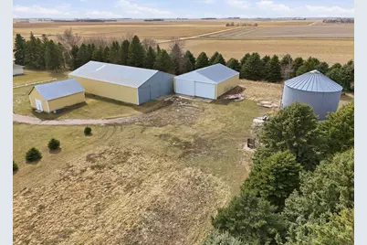 515 151st Street, Luverne, MN 56156 - Photo 5