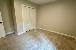 4021 Pebblebrook Dr, Bloomington, MN 55437 - Photo 27