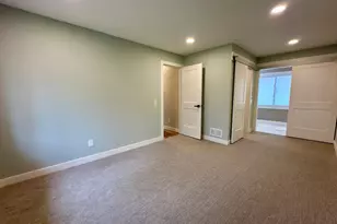 4021 Pebblebrook Dr, Bloomington, MN 55437 - Photo 11