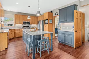 546 Linden Ln, Lino Lakes, MN 55014 - Photo 9