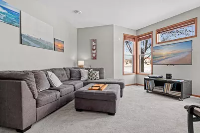 9620 Washington Boulevard #1, Chanhassen, MN 55317 - Photo 5