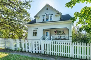 322 3rd Ave SE, Pelican Rapids, MN 56572 - Photo 1