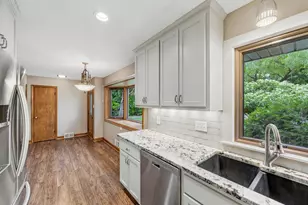 14137 Glenridge Rd, Minnetonka, MN 55345 - Photo 15