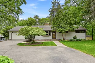 14137 Glenridge Rd, Minnetonka, MN 55345 - Photo 3