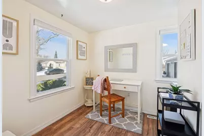 10241 Pleasant Avenue S, Bloomington, MN 55420 - Photo 17