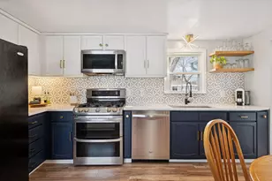 10241 Pleasant Ave S, Bloomington, MN 55420 - Photo 9