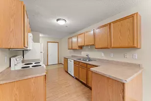 14975 Pinto Ln, Savage, MN 55378 - Photo 3