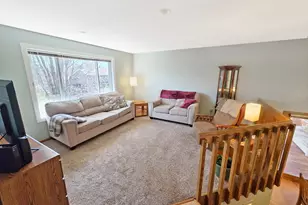 1013 Maplewood Dr, Delano, MN 55328 - Photo 9