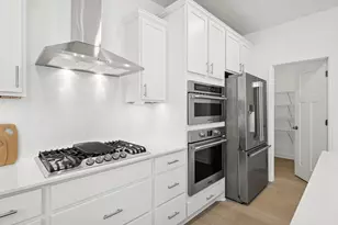 2351 Tyrone Dr, Shakopee, MN 55379 - Photo 7