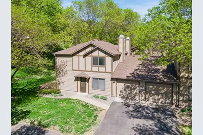 11574 Scotch Pine Court, Eden Prairie, MN 55344 - Photo 3