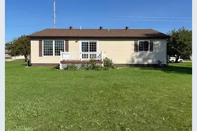 1114 Greenwood Street E, Thief River Falls, MN 56701 - Photo 25