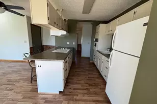 1114 Greenwood St E, Thief River Falls, MN 56701 - Photo 11