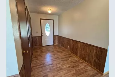 1114 Greenwood Street E, Thief River Falls, MN 56701 - Photo 5