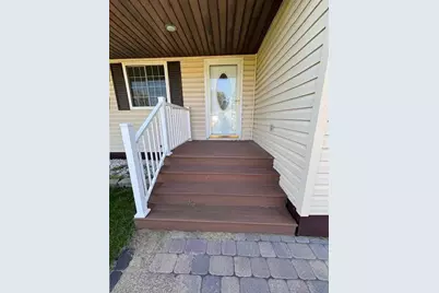 1114 Greenwood Street E, Thief River Falls, MN 56701 - Photo 3