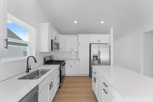 1922 Ironwood Dr, Carver, MN 55315 - Photo 3