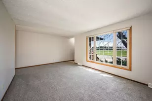 1721 Bantom Pl, Worthington, MN 56187 - Photo 11