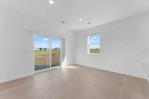 18333 Gladiator Dr, Lakeville, MN 55068 - Photo 5