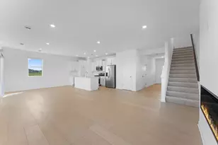 18333 Gladiator Dr, Lakeville, MN 55068 - Photo 5