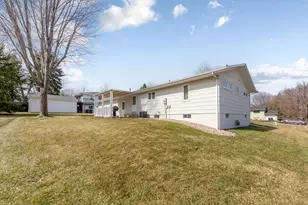 814 W Skaro St, Saint Peter, MN 56082 - Photo 21