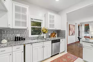 1429 Randolph Ave, Saint Paul, MN 55105 - Photo 11