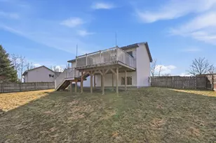 601 Horseshoe Ln, Braham, MN 55006 - Photo 9