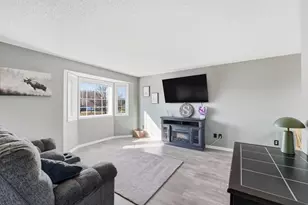 601 Horseshoe Ln, Braham, MN 55006 - Photo 13