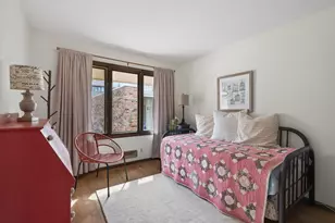 10223 Scarborough Rd, Bloomington, MN 55437 - Photo 15