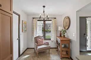 10223 Scarborough Rd, Bloomington, MN 55437 - Photo 11