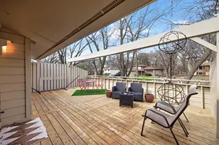 10223 Scarborough Rd, Bloomington, MN 55437 - Photo 23