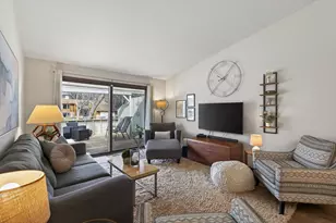 10223 Scarborough Rd, Bloomington, MN 55437 - Photo 7