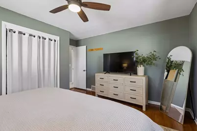 1713 Independence Avenue N, Golden Valley, MN 55427 - Photo 17