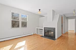 676 Ashland Ave, Saint Paul, MN 55104 - Photo 3