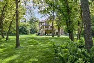 8803 Cove Pointe Rd, Eden Prairie, MN 55347 - Photo 13