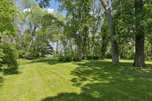 8803 Cove Pointe Rd, Eden Prairie, MN 55347 - Photo 63