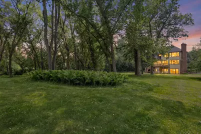 8803 Cove Pointe Road, Eden Prairie, MN 55347 - Photo 5