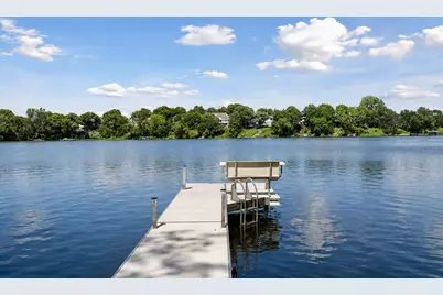 8803 Cove Pointe Road, Eden Prairie, MN 55347 - Photo 39
