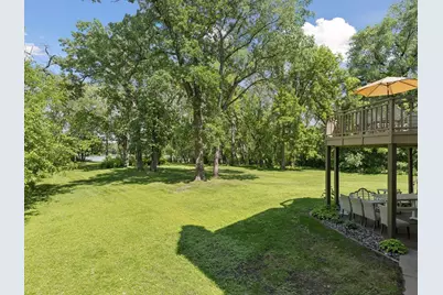 8803 Cove Pointe Road, Eden Prairie, MN 55347 - Photo 37