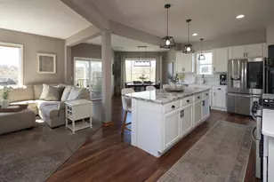 473 Amberg Ln, Chaska, MN 55318 - Photo 3