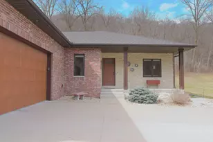 2760 Oakhurst Dr, Lake City, MN 55041 - Photo 11