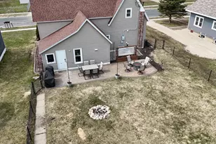 109 2nd Ave NW, Pine Island, MN 55963 - Photo 9