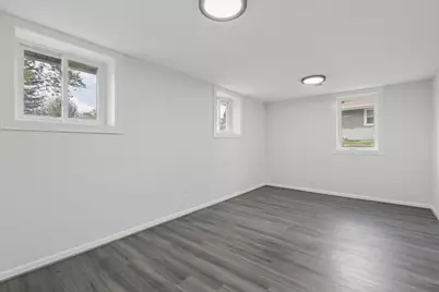 10037 Fremont Avenue S, Bloomington, MN 55431 - Photo 21
