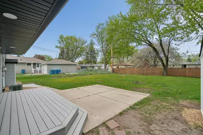 10037 Fremont Avenue S, Bloomington, MN 55431 - Photo 31