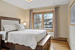 993 Hyacinth Ave E, Saint Paul, MN 55106 - Photo 27