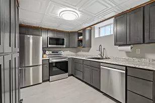 993 Hyacinth Ave E, Saint Paul, MN 55106 - Photo 39