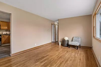 1461 Grandview Avenue E, Maplewood, MN 55109 - Photo 5