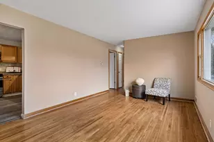 1461 Grandview Ave E, Maplewood, MN 55109 - Photo 5