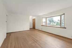 9009 Russell Ave S, Bloomington, MN 55431 - Photo 5