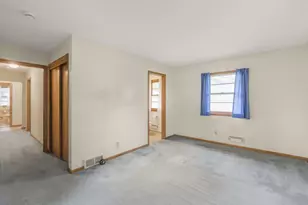 9009 Russell Ave S, Bloomington, MN 55431 - Photo 15