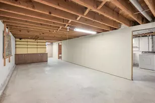 9009 Russell Ave S, Bloomington, MN 55431 - Photo 19