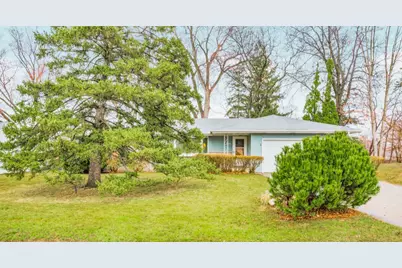 9009 Russell Avenue S, Bloomington, MN 55431 - Photo 3